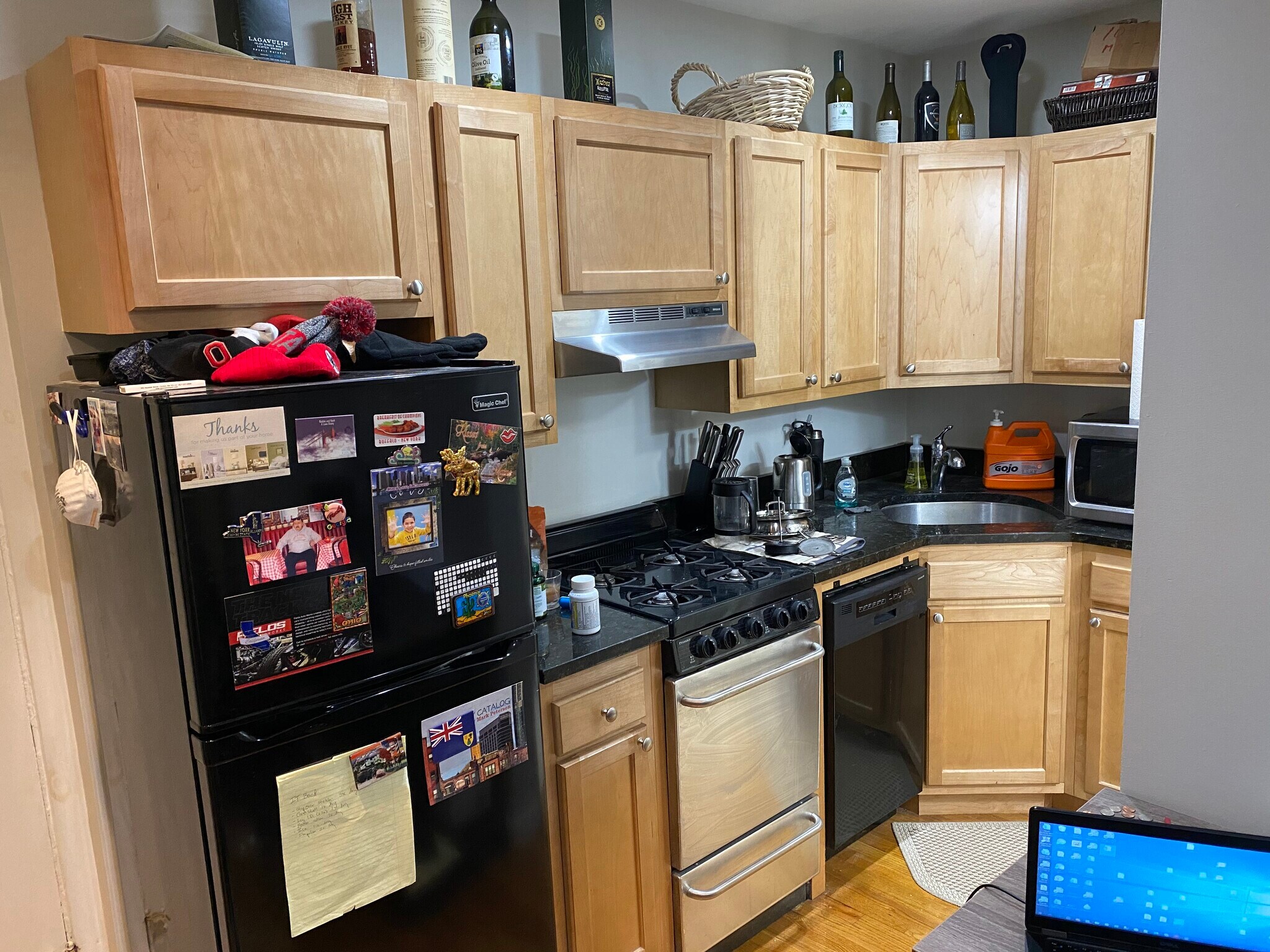 Building Photo - 222 Hanover St