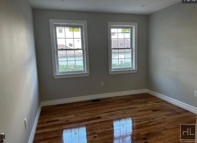 Building Photo - 4 bedroom in QUEENS NY 11434