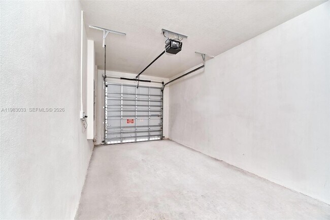 Building Photo - 10447 NW 66th St