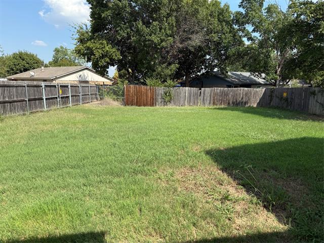 Building Photo - 1040 Meadowview Dr