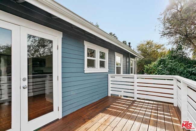 Building Photo - 6217 Poppy Peak Dr