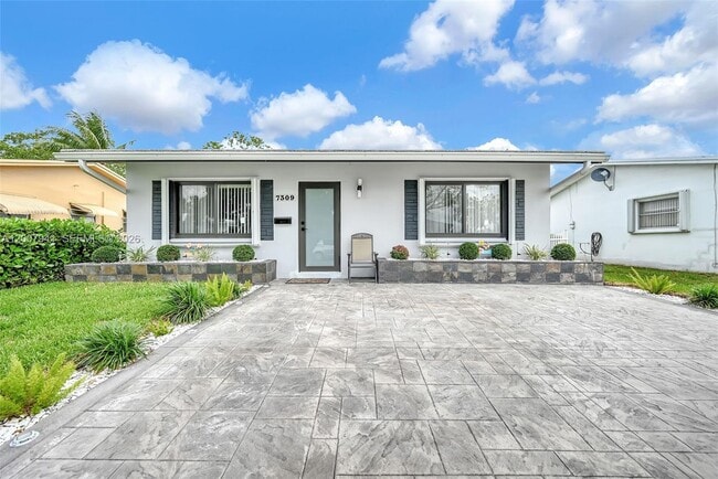 Building Photo - 7309 NW 62nd St