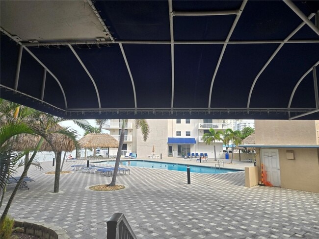 Building Photo - 1600 S Ocean Dr