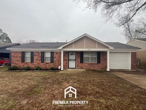 Building Photo - 6345 Martinwood Dr