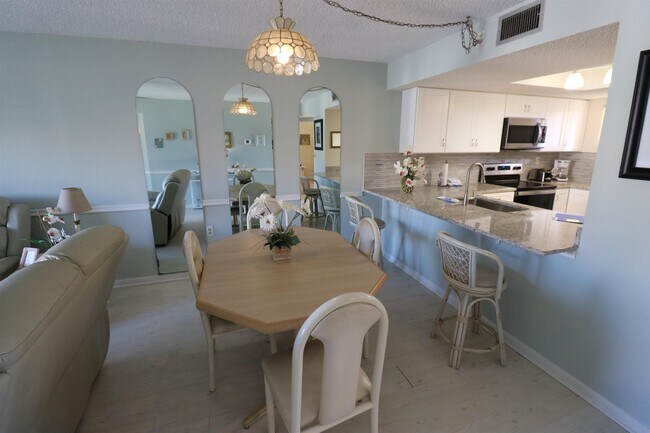 Building Photo - 4250-4A1A A1A S