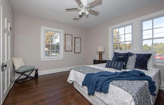 Building Photo - Beautiful Remodeled One-Story Home