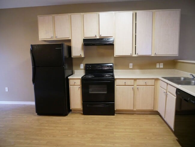 Building Photo - 119 Pine Meadows Cir