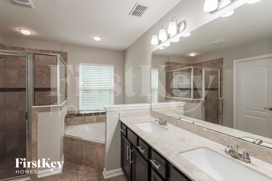 Building Photo - 104 Glenlivet Way