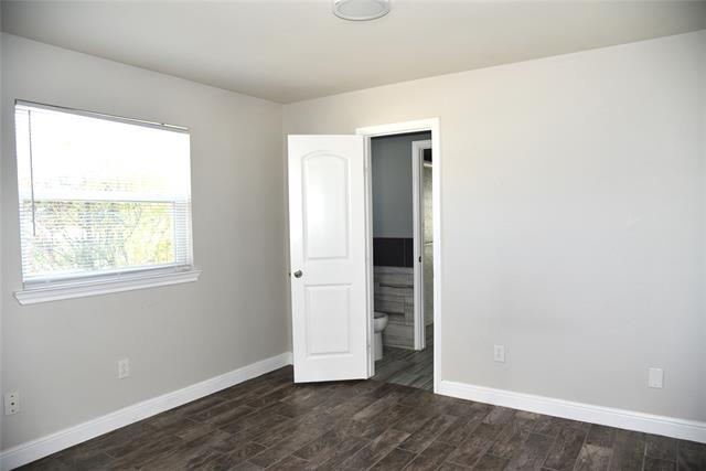 Building Photo - 1001 Roky Ct