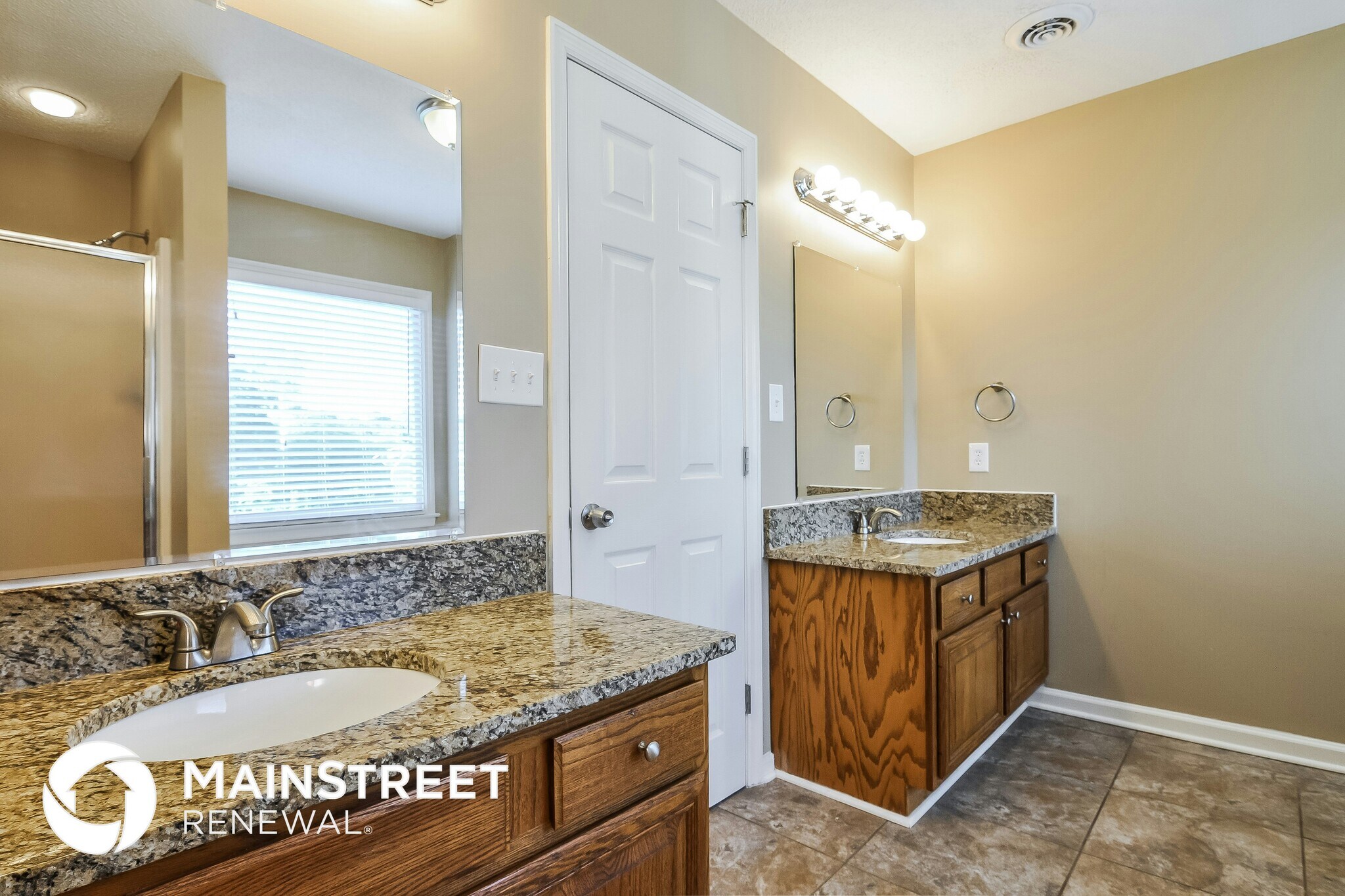 Building Photo - 191 Kings Way