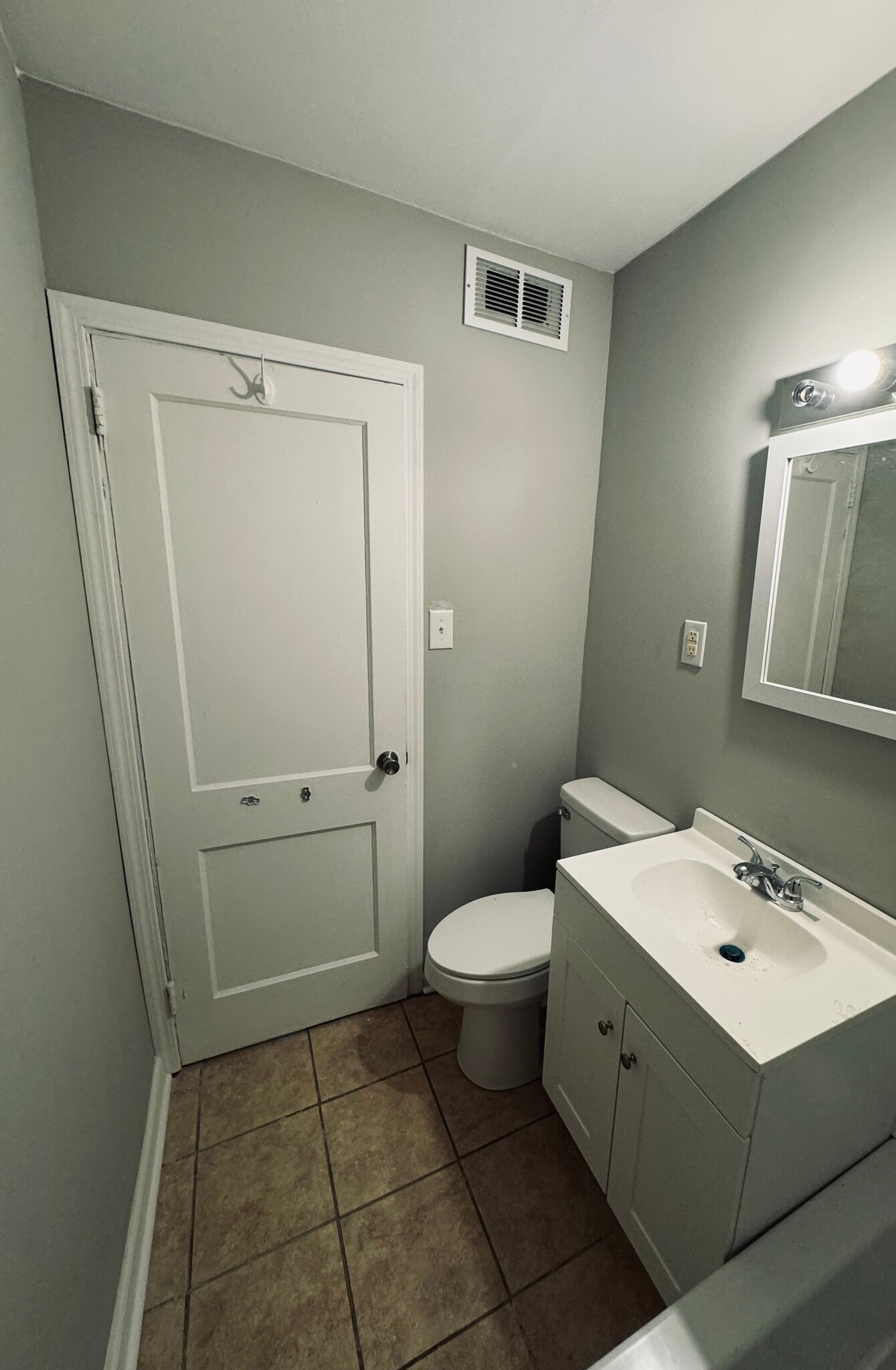 Building Photo - 2634 Furlong Ave