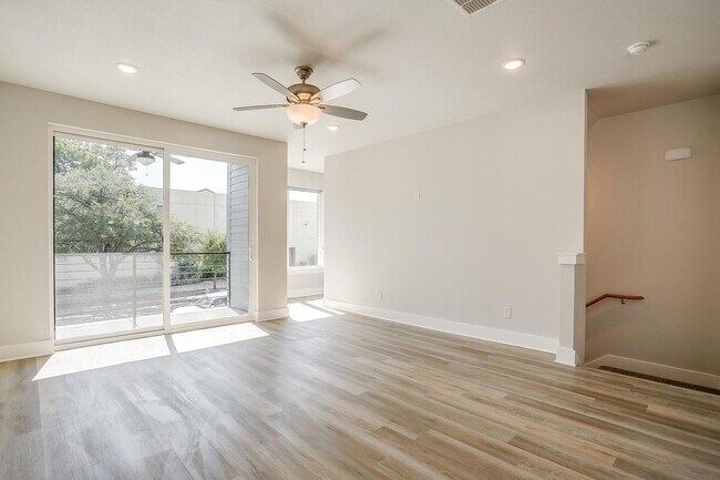 Building Photo - 2944 Forest Park Blvd