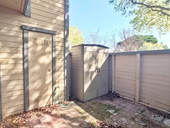 Building Photo - Advent - Tranquil Two Bedroom Condo W/ Patio & Two Assigned Parking Spaces!