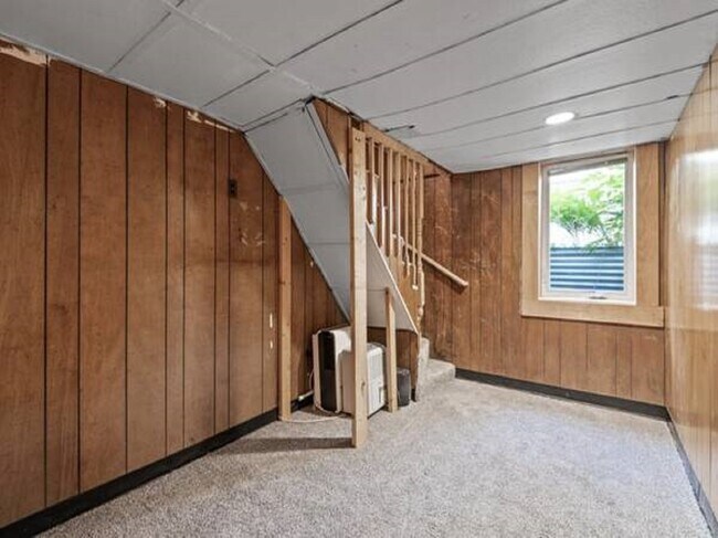 Building Photo - 2055 Fairmount Ave