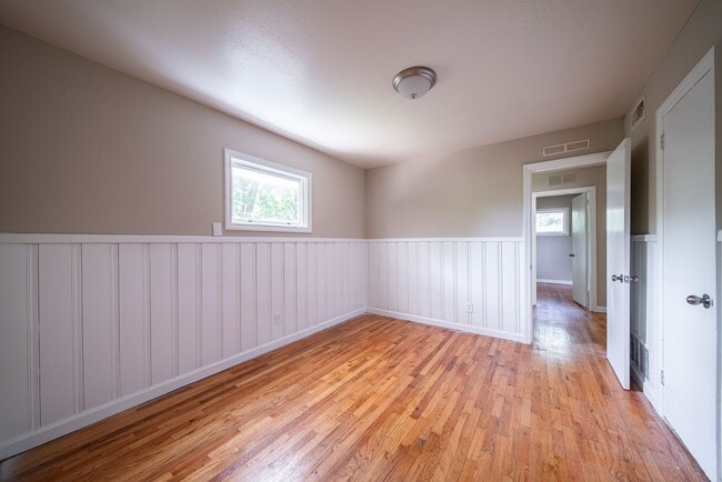 Building Photo - Coming Soon! Spacious 5 Bedroom 3 Bath Home