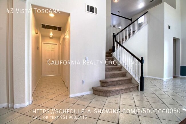 Building Photo - 43 Vista Toscana