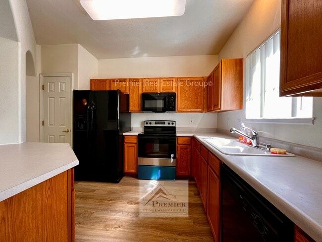 Building Photo - 3645 Strawberry Field Grove
