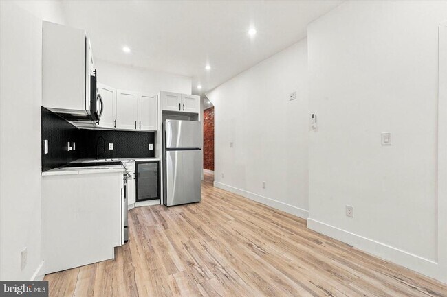 Building Photo - 4535 N Gratz St