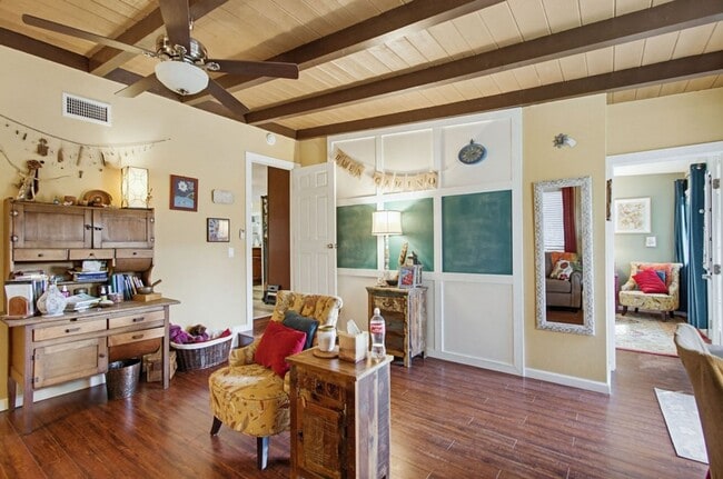 Building Photo - Beautifully Maintained Single-Level Home in La Mesa — 3 Bed / 2 Bath | 1,627 Sq Ft