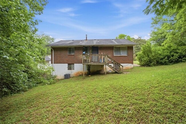 Building Photo - 1947 Grange Dr SE