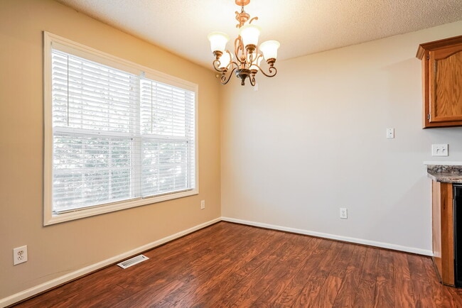 Building Photo - 1501 Poplar Ridge Rd