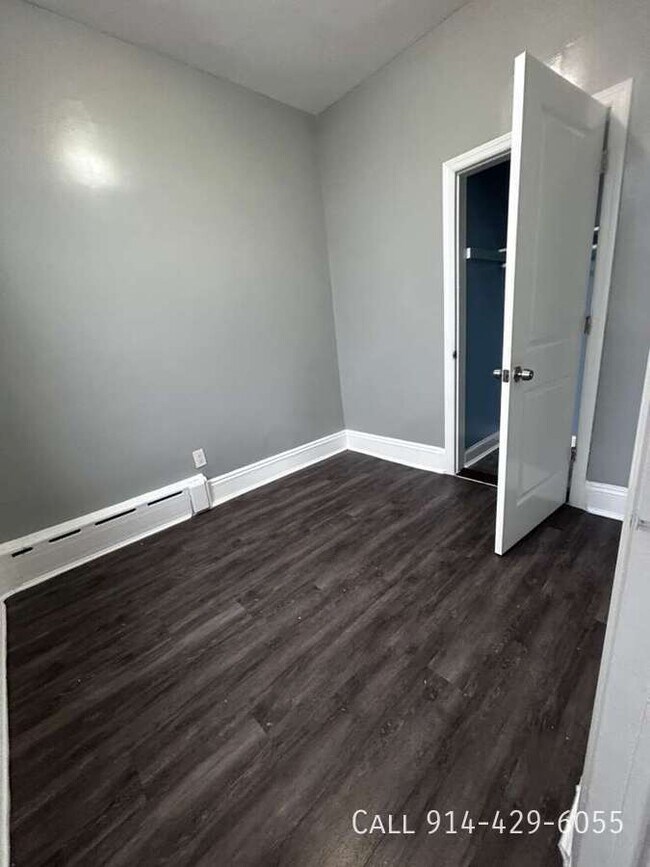 Building Photo - 34 Garfield St