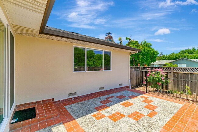 Building Photo - Move-In Ready Cambrian Gem – New Appliance...