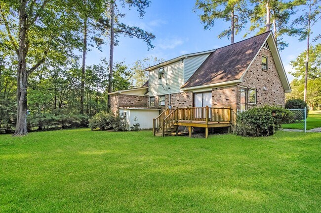 Building Photo - 108 Mistwoode Rd