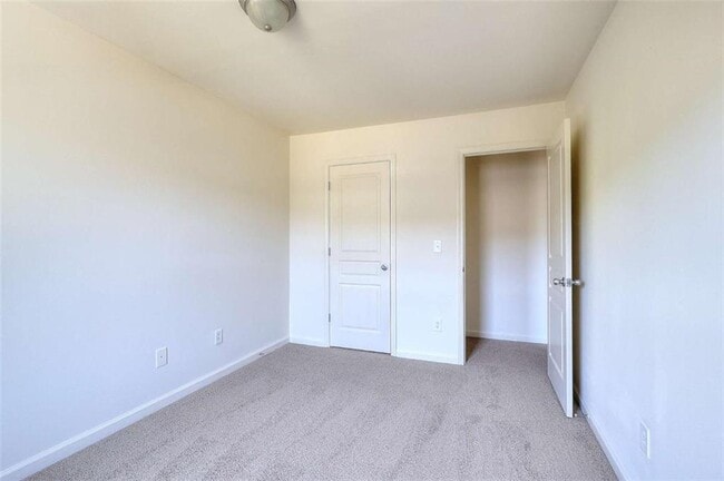 Building Photo - 2658 Avanti Way