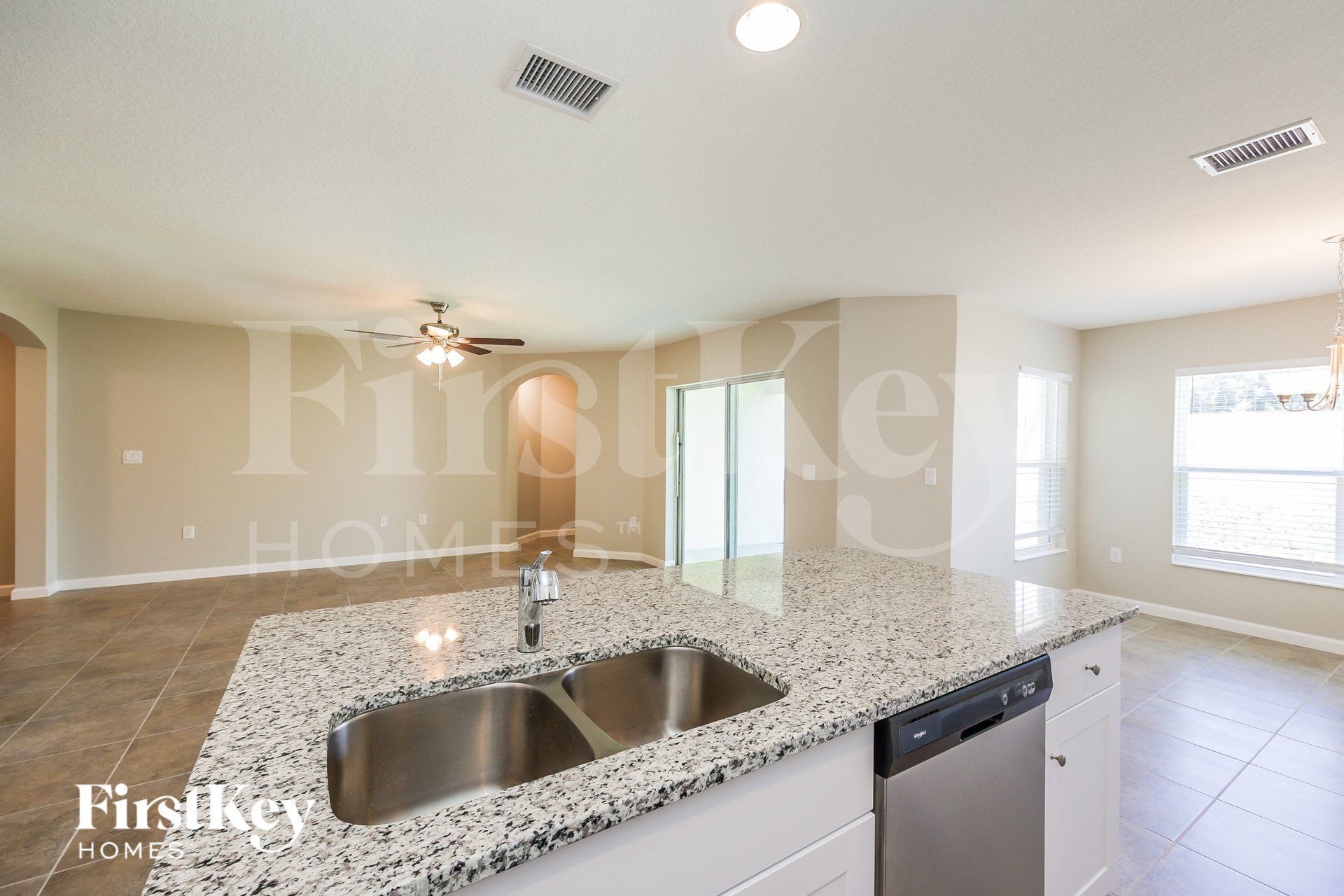 Building Photo - 623 Lindbergh Wy