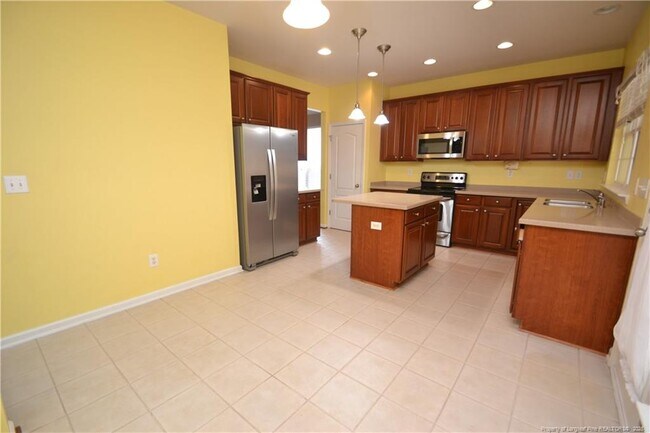 Building Photo - 3318 Colorcott St