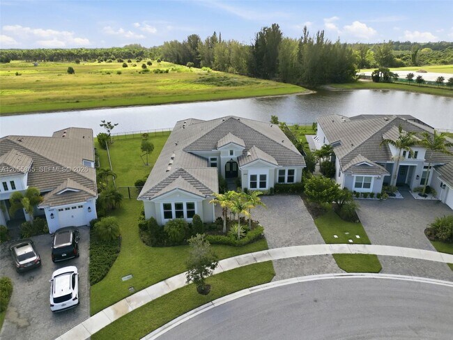 Building Photo - 4662 Estates Cir