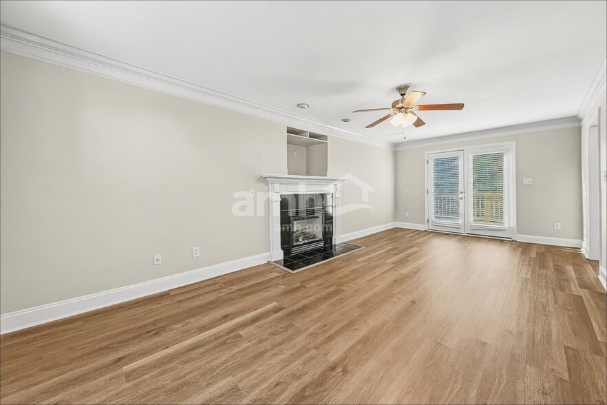 Building Photo - 5705 Parasol Ln