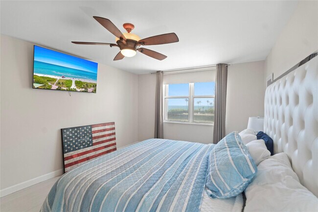 Building Photo - 5200 N Ocean Blvd