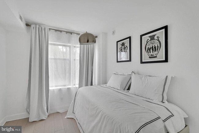 Building Photo - 3401 38th St NW