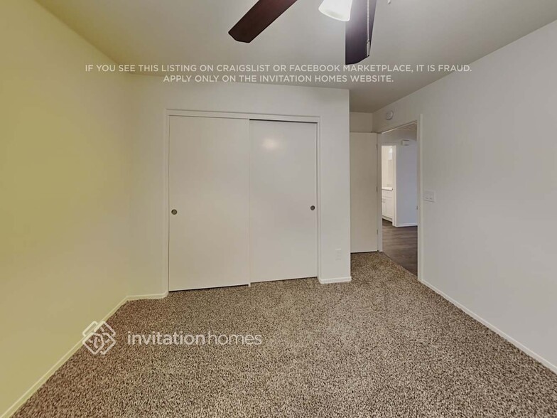 Building Photo - 25826 N 65th Ave