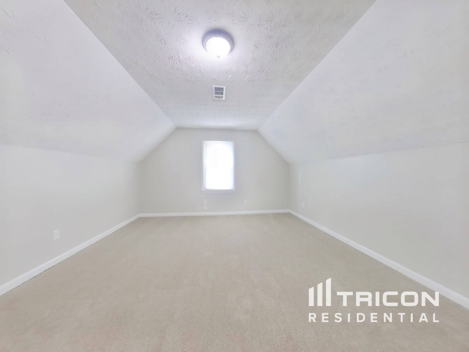 Building Photo - 55 6th Ave