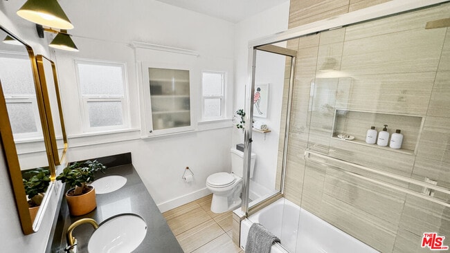 Building Photo - 3489 2nd Ave