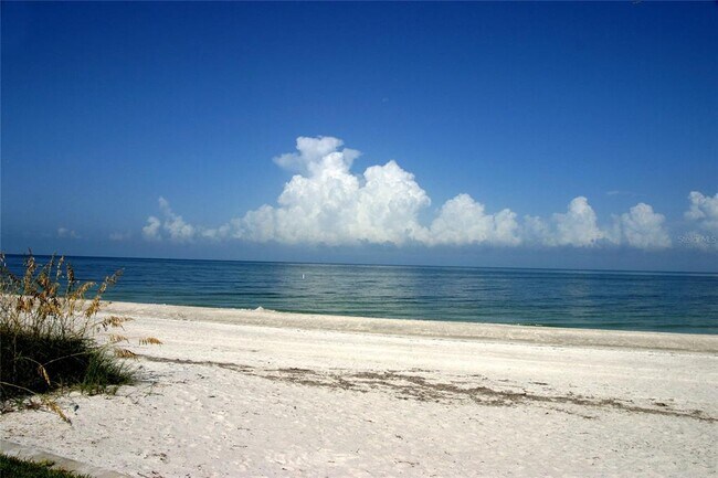 Building Photo - 202 Sand Key Estates Dr