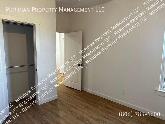 Building Photo - 5802 Urbana Pl