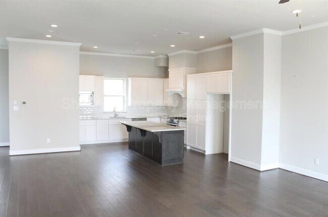 Building Photo - 10915 Brookeshire Chase Ln
