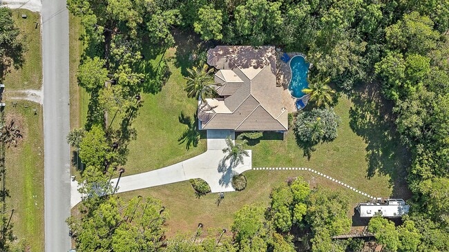 Building Photo - 15415 Alexander Run