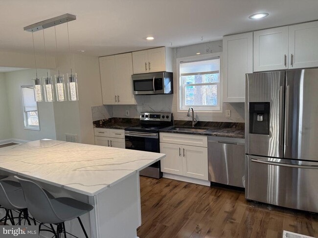 Building Photo - 9300 Sanger St