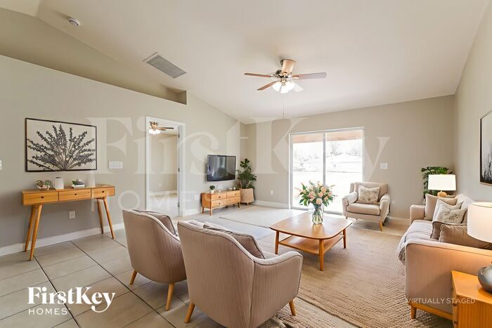 Building Photo - 2803 Owen Ave S