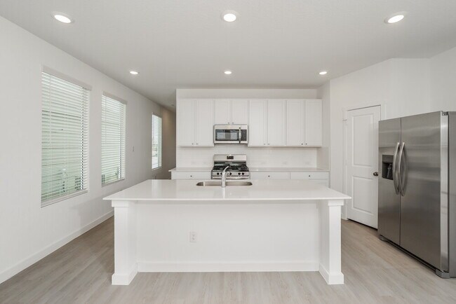 Building Photo - 606 Kayden Ct