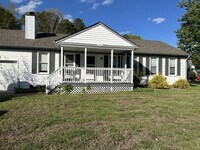 Building Photo - 2401 Ports Landing