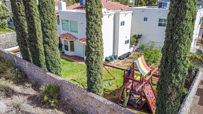 Building Photo - 6205 Brisa Del Mar Dr