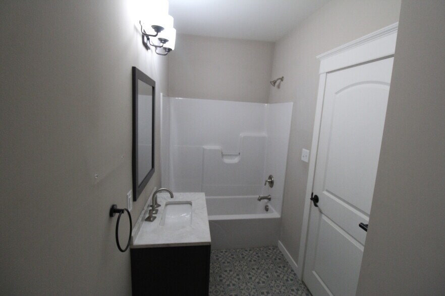 Building Photo - 235 W Main St