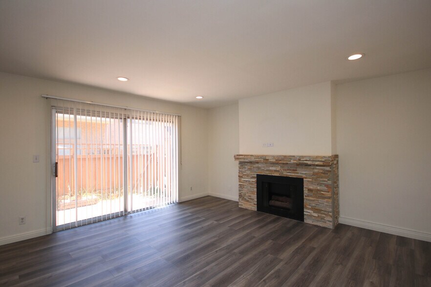 Building Photo - 1508 Dixon St