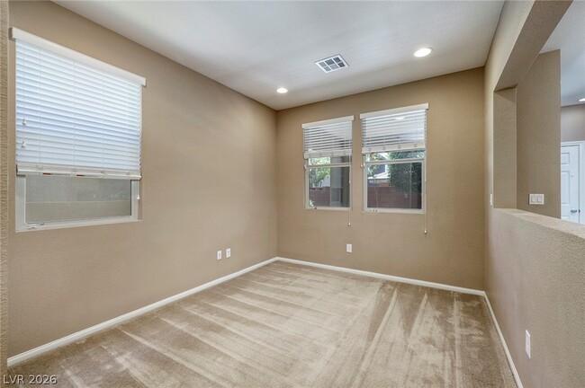 Building Photo - 10683 Country Knoll Way
